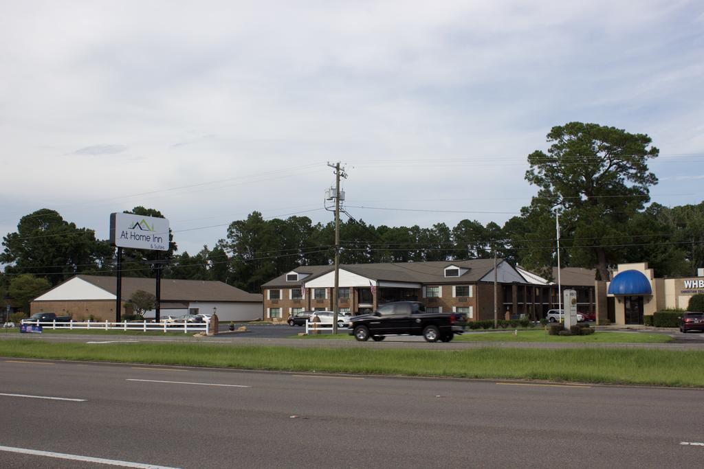At Home Inn - Pensacola Ferry Pass Exterior foto